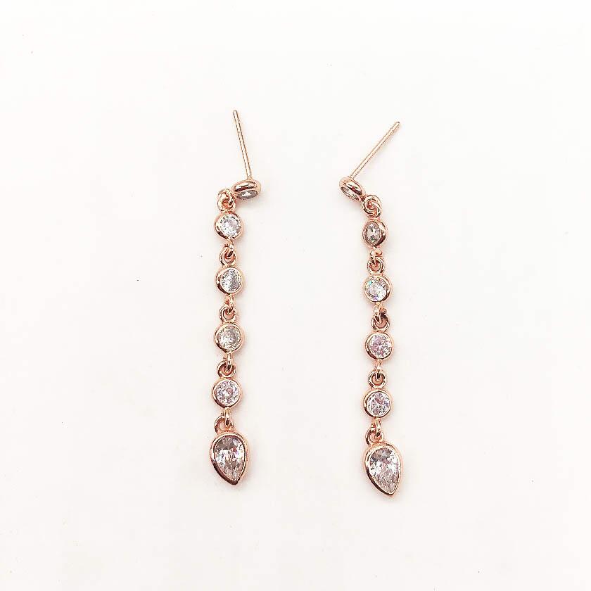 Carly Tear Drop Earring